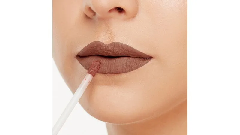Vogue Labial Líquido Mate Tono Capuccino Coloríssimo - Image 3