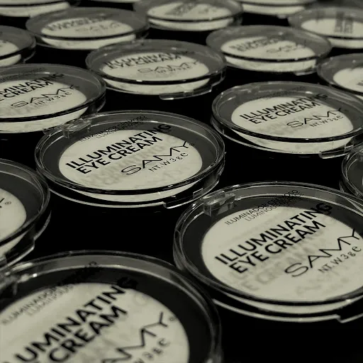 Samy Iluminador Cremoso Luminous Glance No.02 Beige 3 g - Image 2